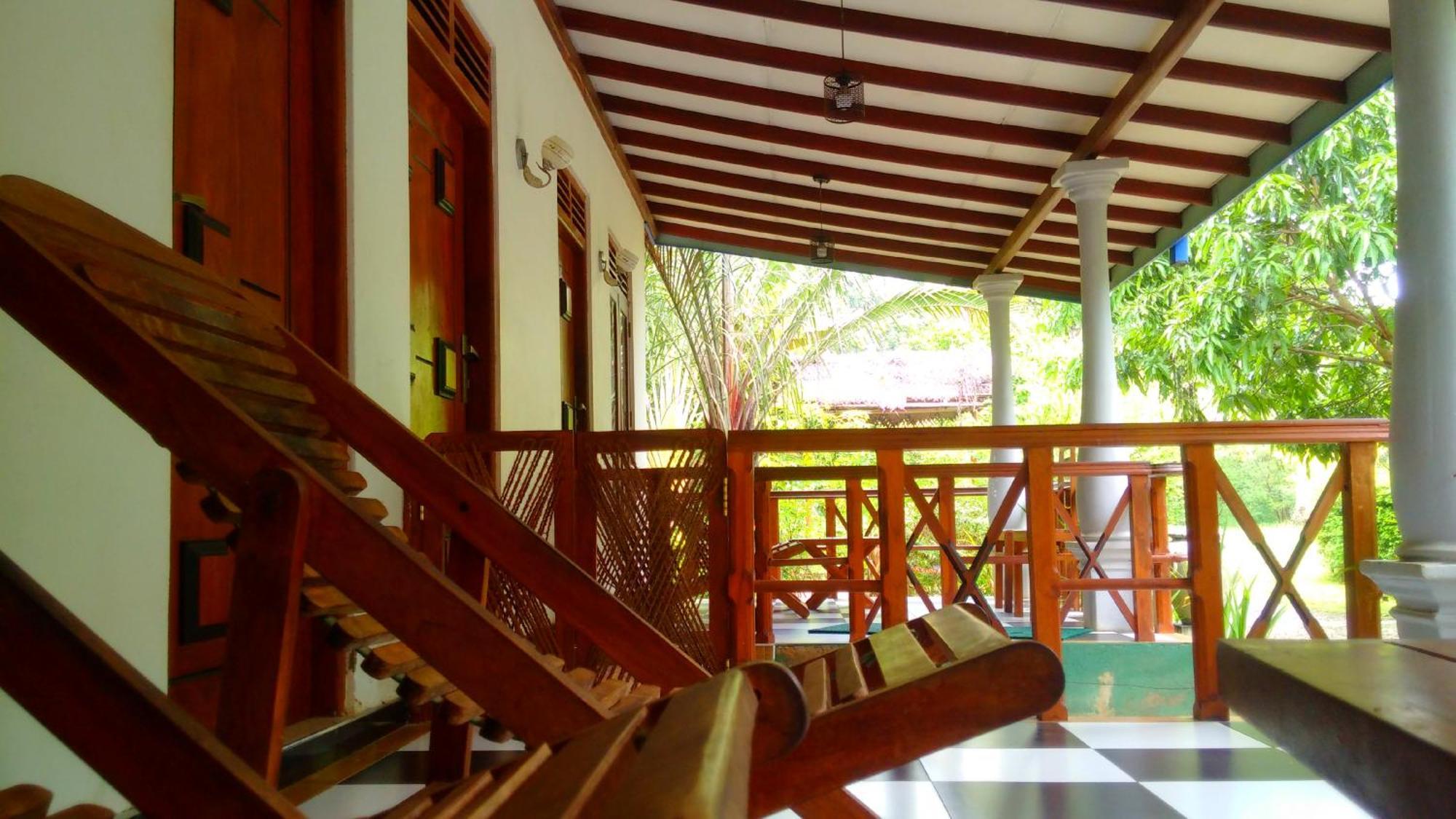 Avian Garden Udawalawe Hotel Exterior photo